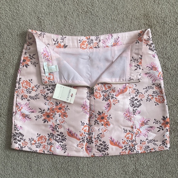 NWT Forever 21 Pink/Orange floral satin like mini skirt, size 27 - Picture 6 of 12